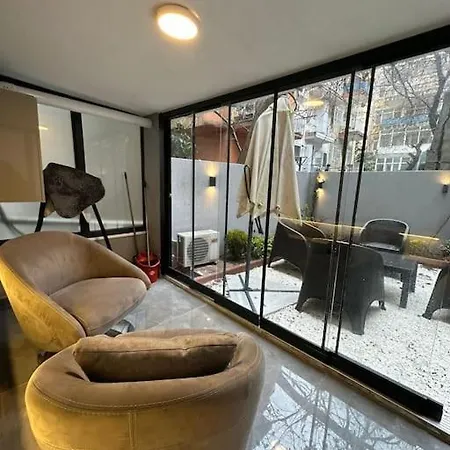 Luxury Furnished 2+1 Garden Flat *